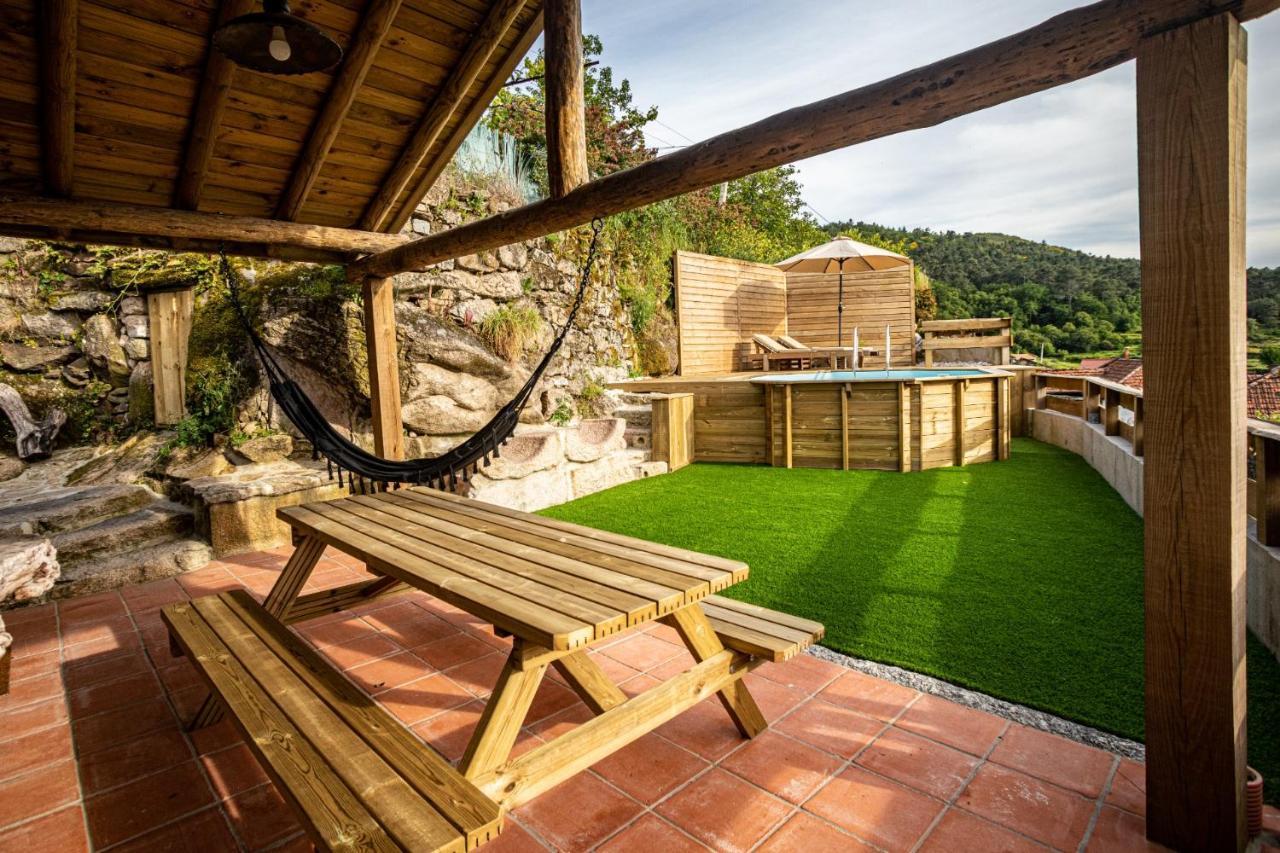 Chale Dos Penedos, Sossego E Piscina Privada Villa Monção Exterior foto